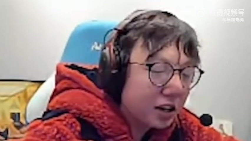 MLXG回应与Doinb联手被批评：至少在我最糟糕的时候 他们都在陪我打球