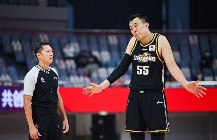 高效爆发！韩德君10投8中得到20分9篮板2助攻