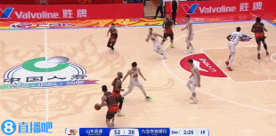 子弹速度极快！克里斯跟进小杠杆折叠扣篮2+1